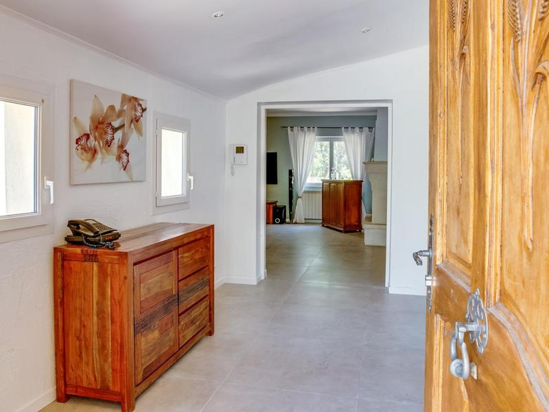 Maison - 200 m² - 8 pièces