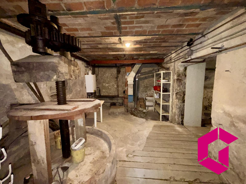 Maison - 190 m² - 7 pièces