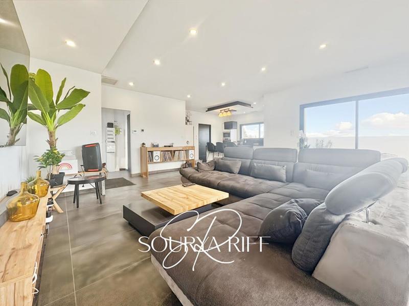 Maison - 110 m² - 4 pièces