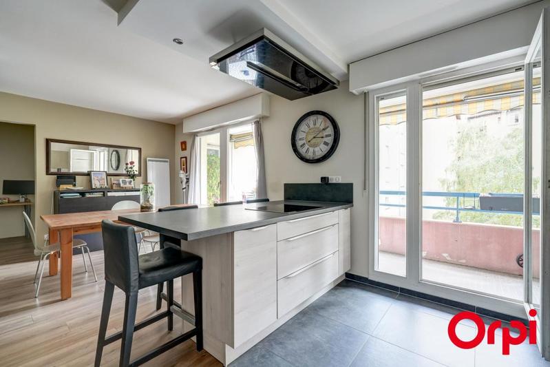 Appartement - 92 m² - 4 pièces