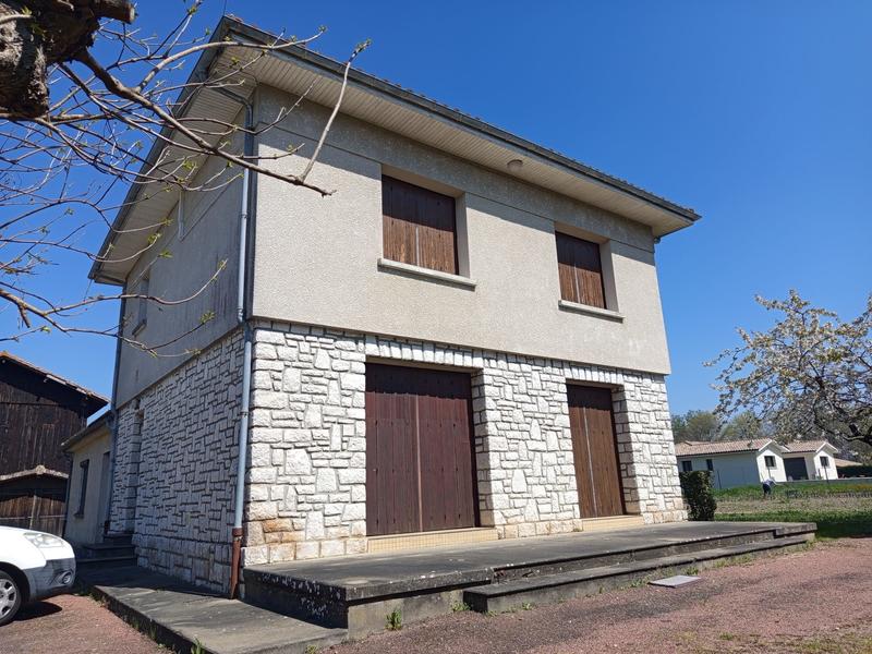 Maison - 174 m² - 8 pièces