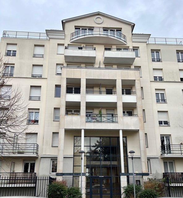 Appartement - 79 m² - 4 pièces