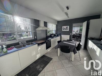 Maison - 245 m² - 9 pièces