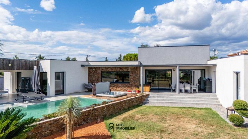 Villa - 174 m² - 6 pièces