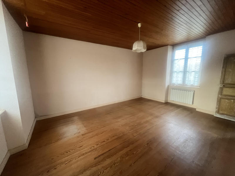 Maison - 102 m² - 4 pièces