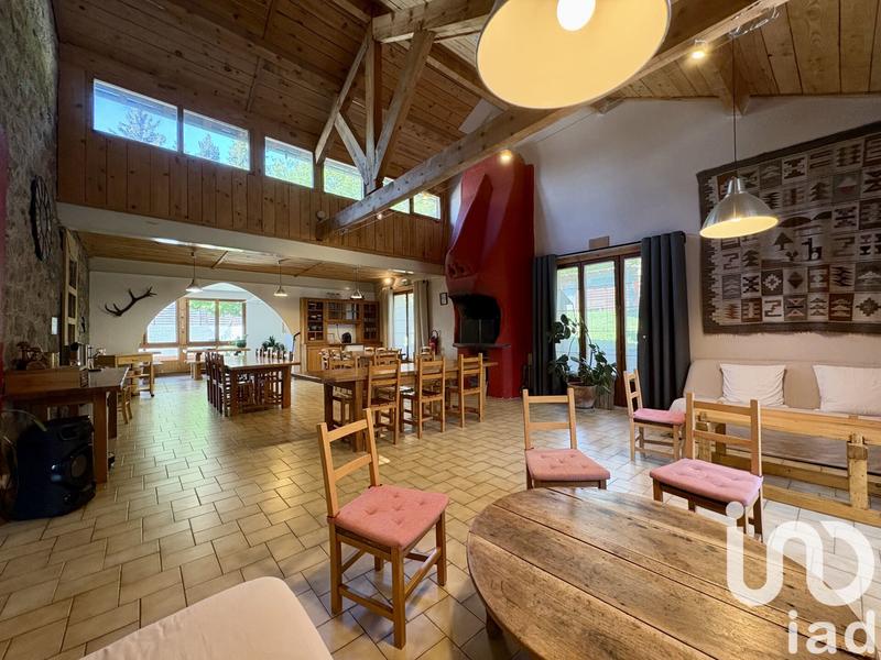 Maison - 578 m² - 17 pièces