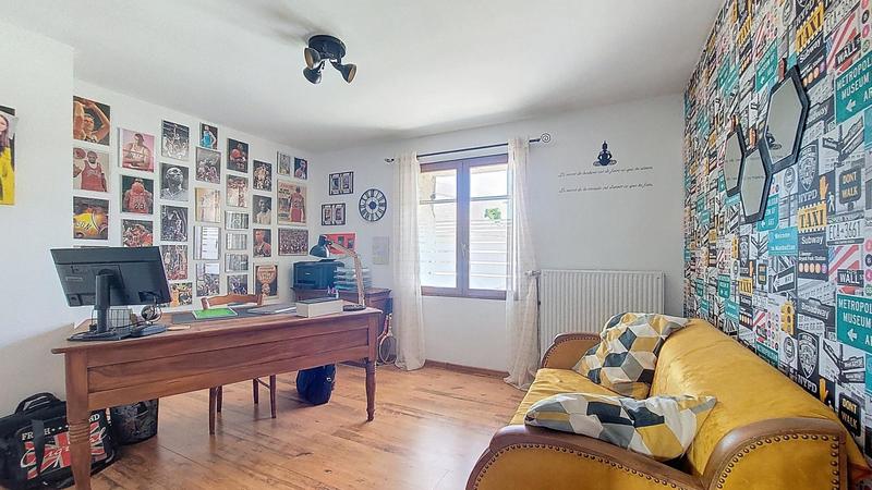 Maison - 196 m² - 7 pièces