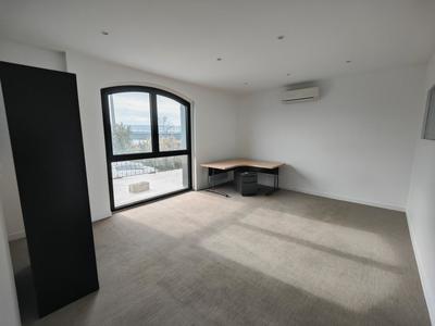 Bureau - 105 m²
