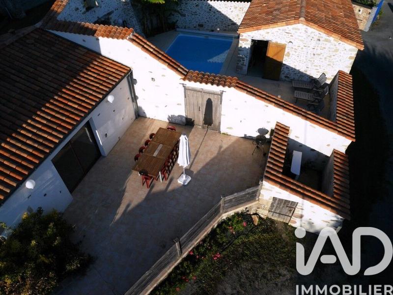 Maison - 178 m² - 7 pièces