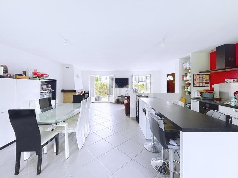 Pavillon - 166 m² - 8 pièces