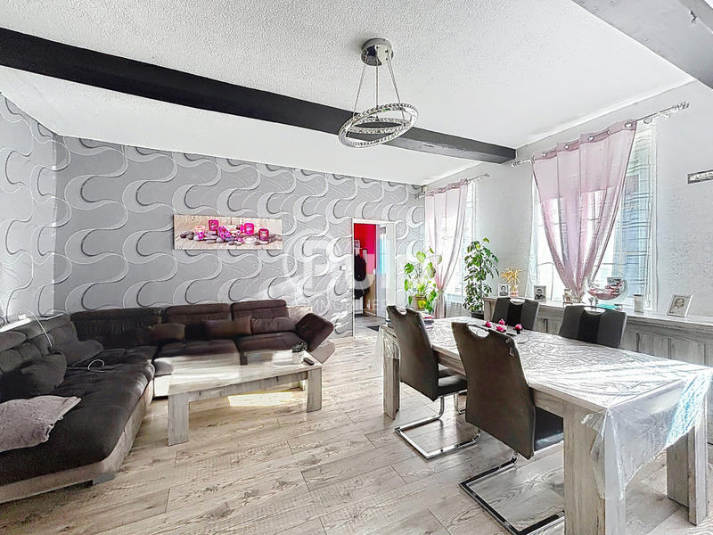 Maison - 120 m² - 6 pièces