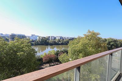 Appartement - 83 m² - 3 pièces