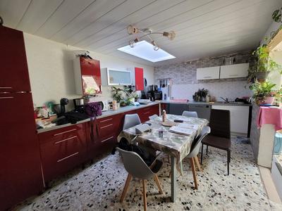 Maison - 161 m² - 4 pièces