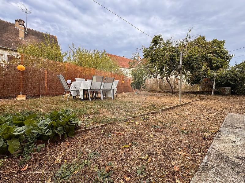 Maison - 96 m² - 4 pièces