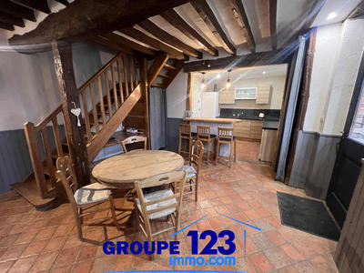 Maison - 90 m² - 4 pièces