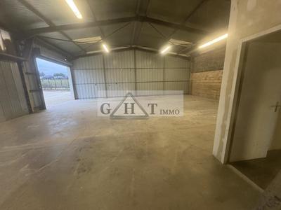 Entrepôt - 284 m²