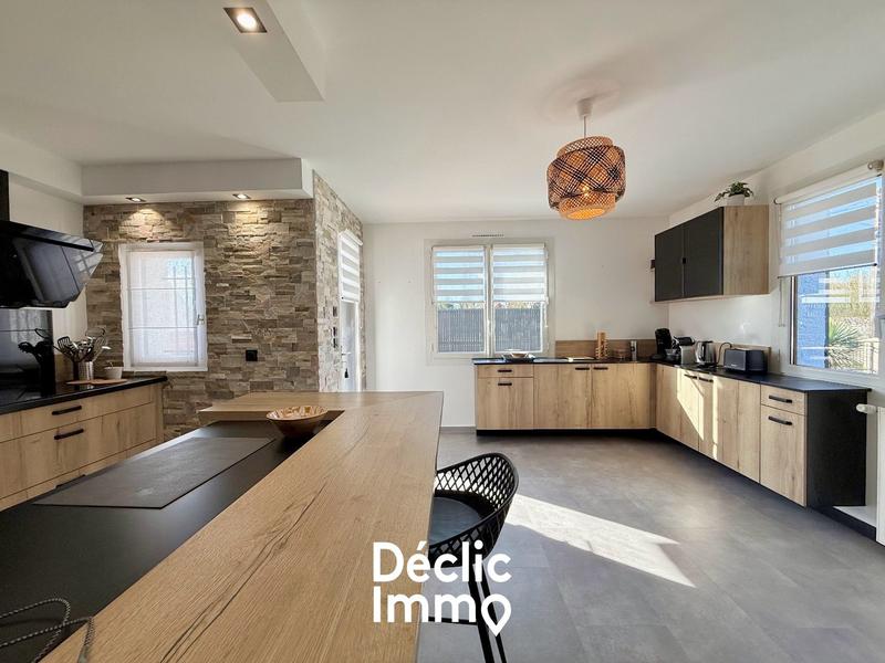 Maison - 176 m² - 7 pièces