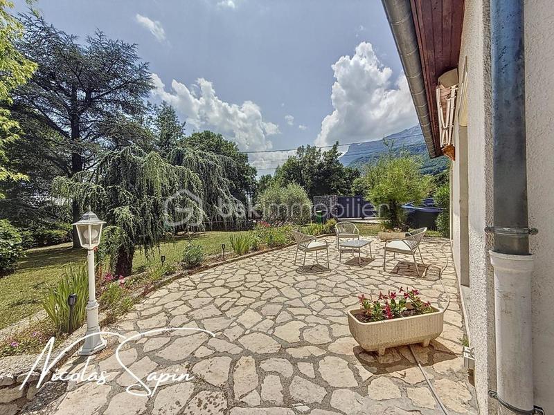 Maison - 91 m² - 5 pièces