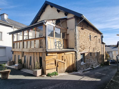 Maison - 93 m² - 4 pièces