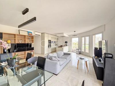 Appartement - 95 m² - 4 pièces