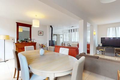 Maison - 175 m² - 7 pièces