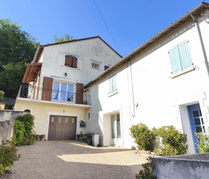 Maison - 163 m² - 7 pièces