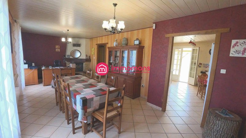 Maison - 165 m² - 11 pièces