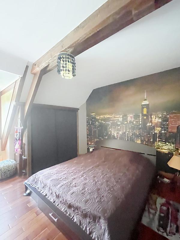 Maison - 206 m² - 8 pièces