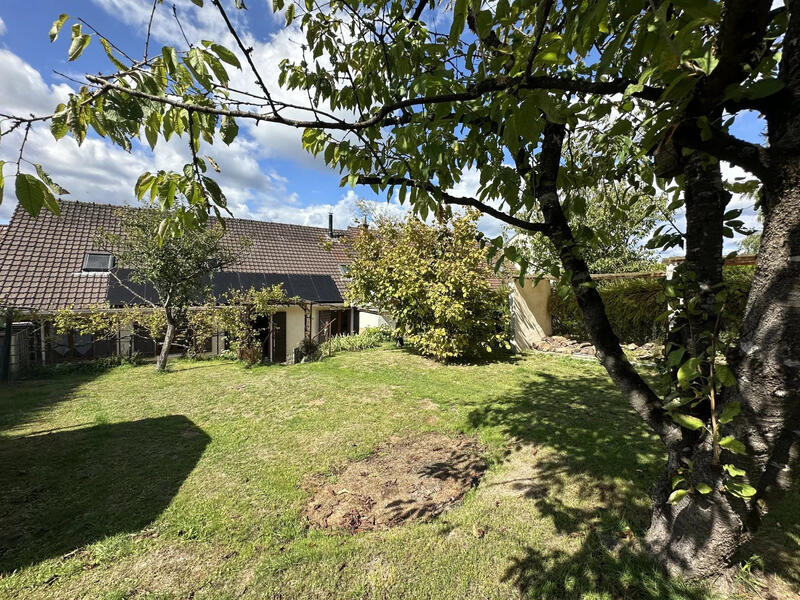 Maison traditionnelle - 145 m² - 8 pièces