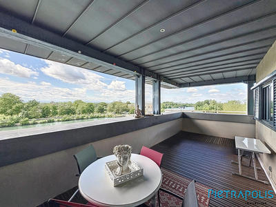 Appartement - 120 m² - 4 pièces