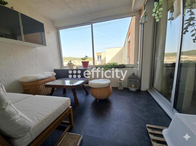 Appartement - 90 m² - 3 pièces