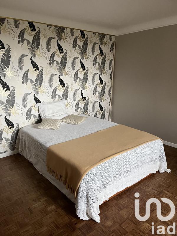 Maison - 210 m² - 7 pièces