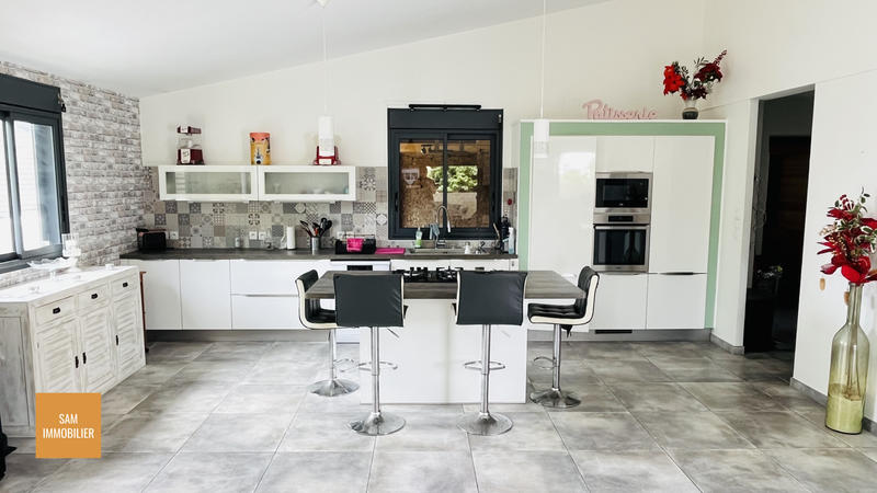 Villa - 141 m² - 5 pièces