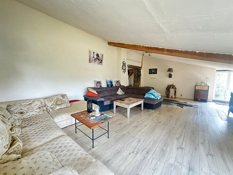 Maison - 176 m² - 8 pièces