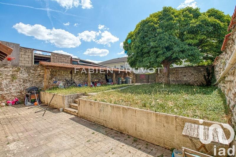 Maison - 158 m² - 8 pièces