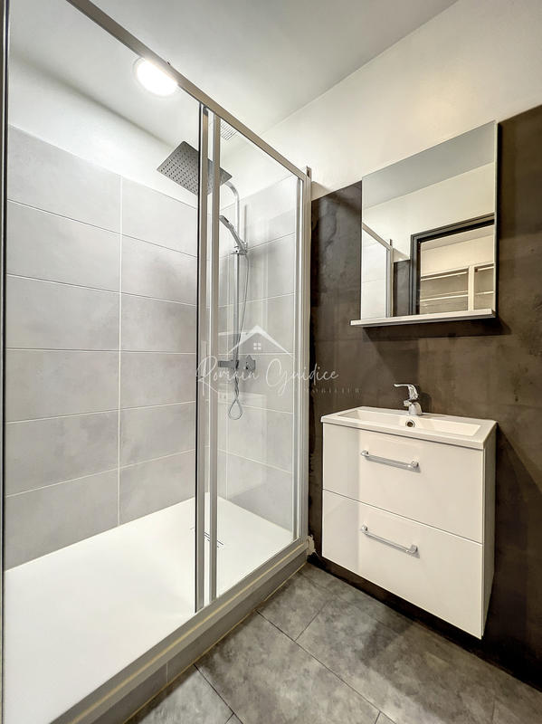 Duplex - 137 m² - 5 pièces