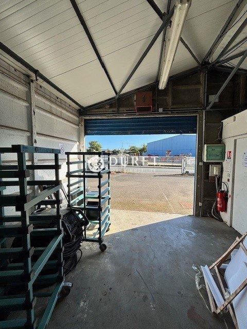 Local d'activités - 200 m²