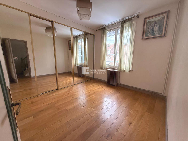 Maison - 151 m² - 5 pièces