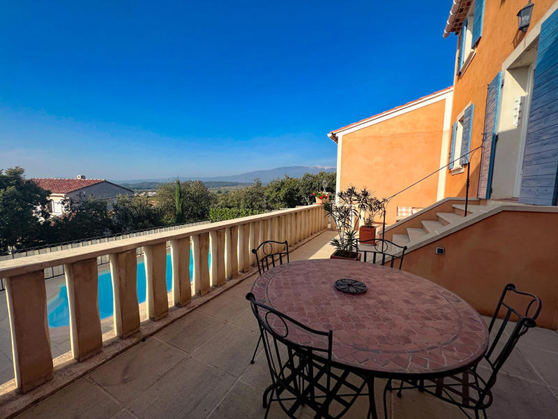 Maison - 174 m² - 8 pièces