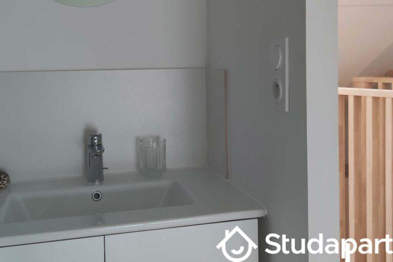 Chambre - 13 m² - 1 pièce