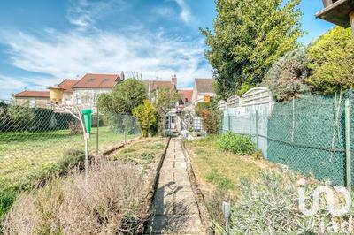 Maison - 107 m² - 4 pièces