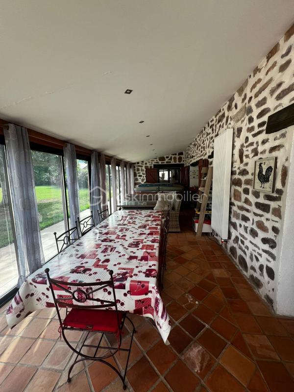 Maison - 195 m² - 7 pièces