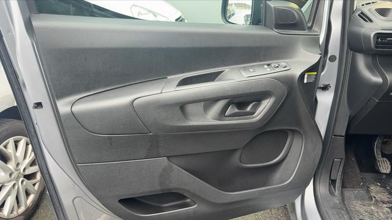 Peugeot Partner Fourgon 1.6 BlueHdi 100 Asphalt