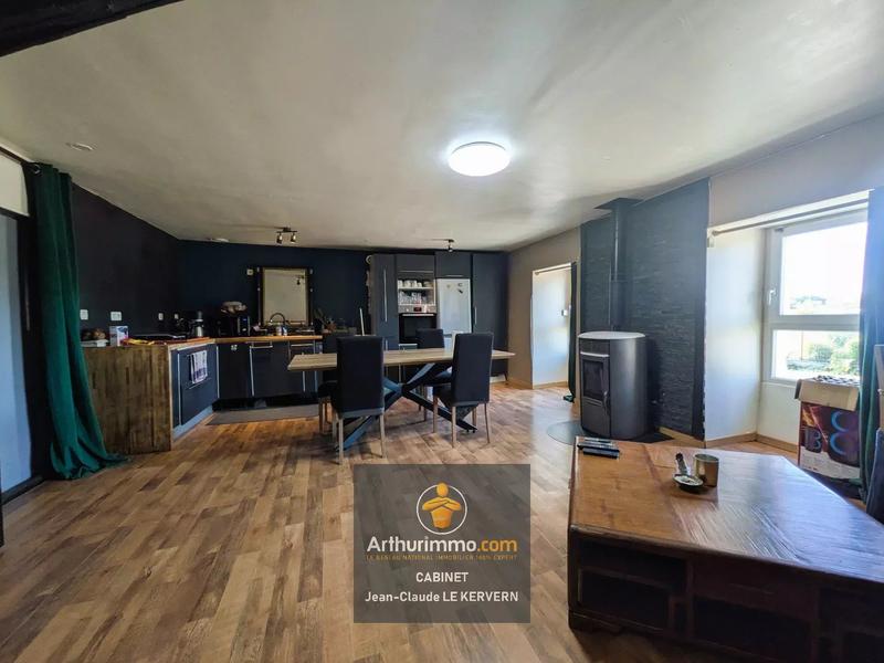 Maison - 172 m² - 8 pièces