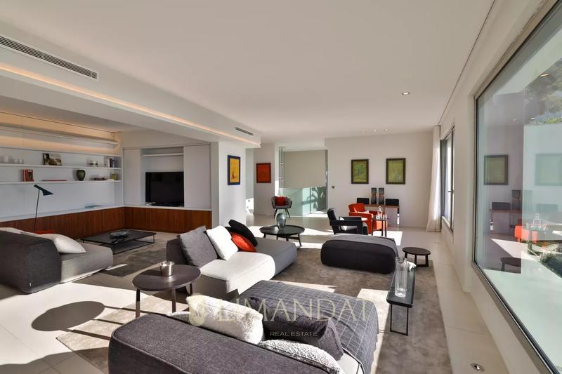 Villa - 440 m² - 8 pièces