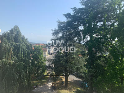 Appartement - 75 m² - 3 pièces