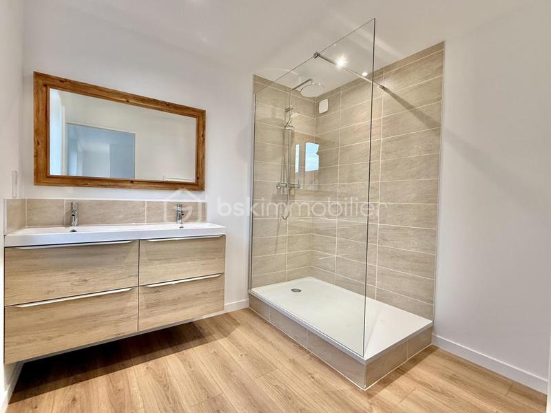 Maison - 165 m² - 6 pièces