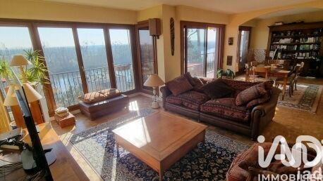 Appartement - 98 m² - 5 pièces