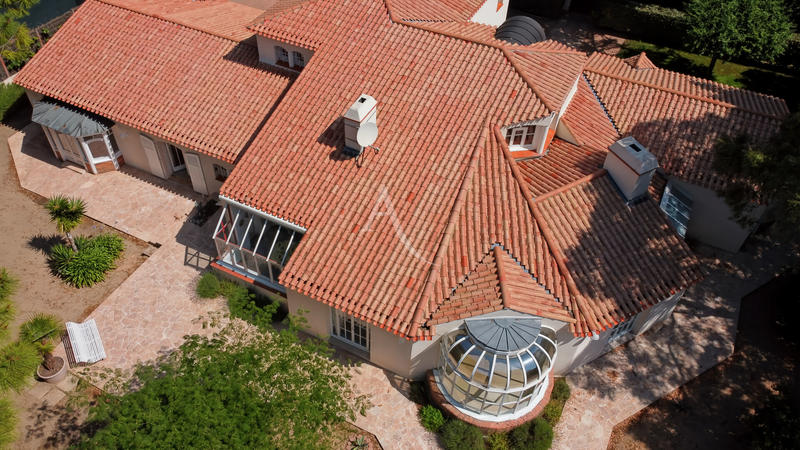 Maison - 344 m² - 7 pièces