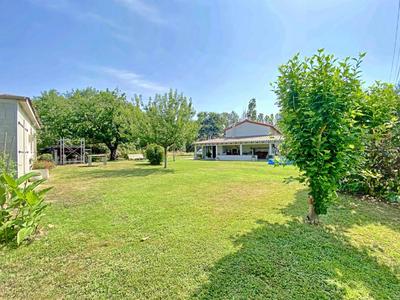 Maison - 160 m² - 5 pièces